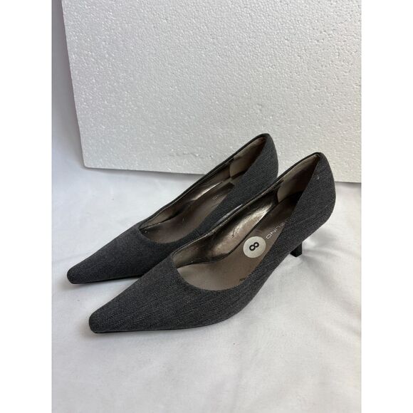 Bandolino Grey Fabric Kitten Heel Pumps Career Office Professional Pointed Toe 8 - Picture 2 of 7